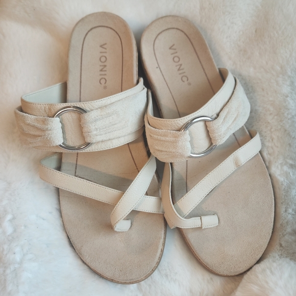 Vionic sandals - Picture 1 of 7